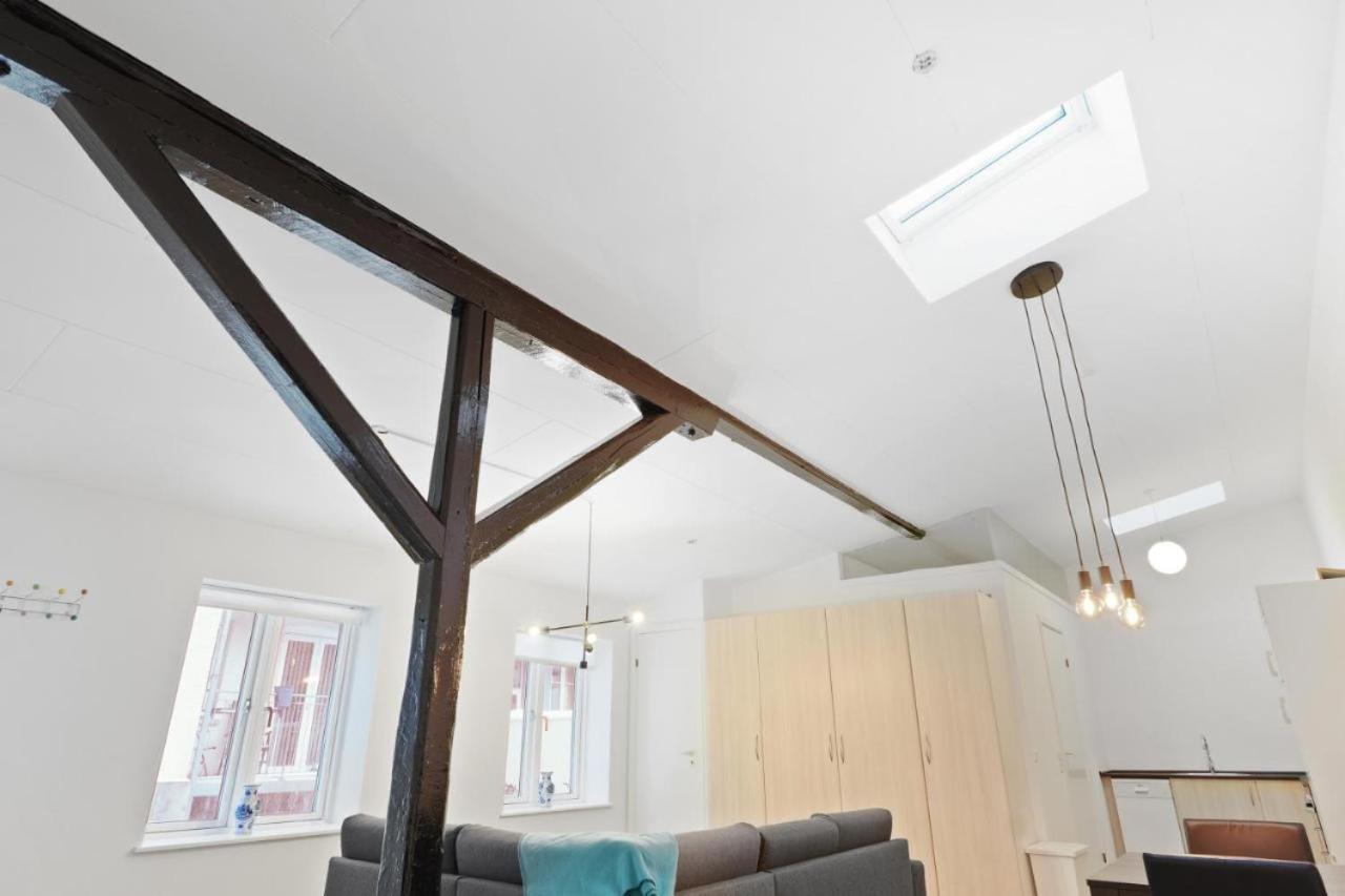 Charming - Luxurious 1 Bedroom Apartment In The Heart Of Aalborg Exterior photo